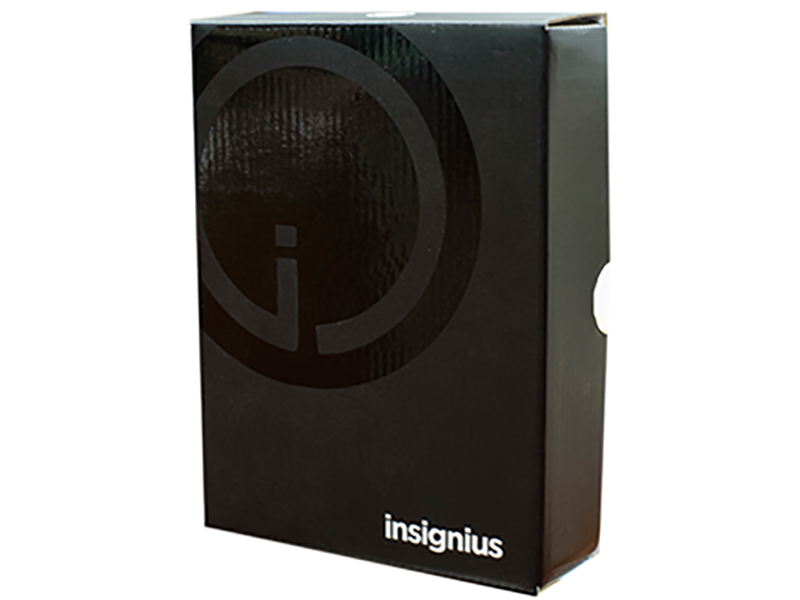 Caja con barniz UV